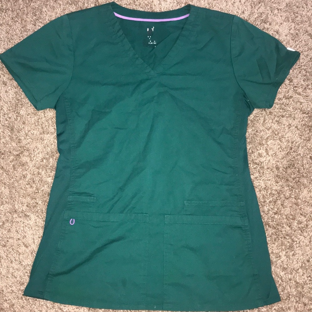 Med Couture Ez-Flex Stretch Scrub Everyday Top